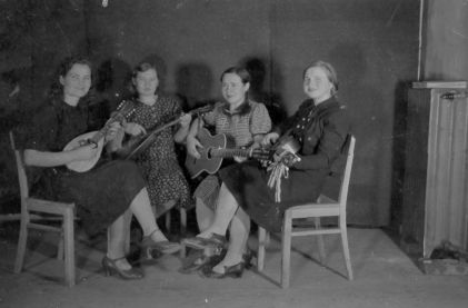 Ostarbeiterinnen in der Konservenfabrik Hillebrandt